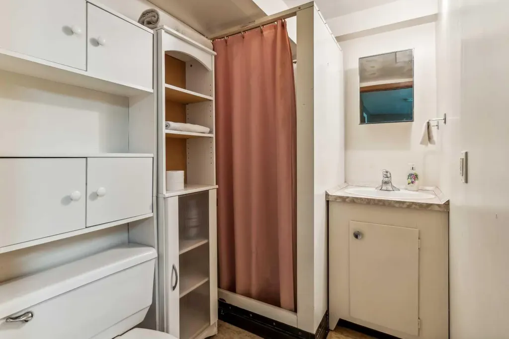 2029 Mountview Crescent NE Calgary AB T2E 5N4