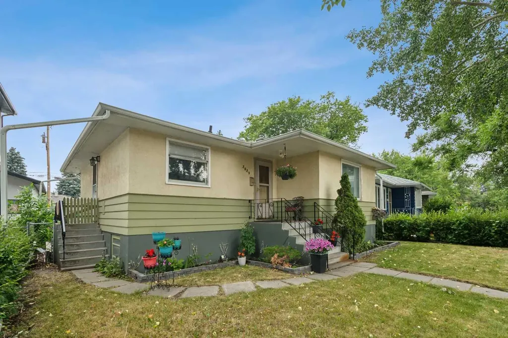 2029 Mountview Crescent NE Calgary AB T2E 5N4