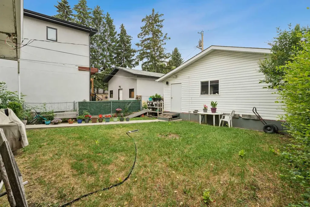 2029 Mountview Crescent NE Calgary AB T2E 5N4