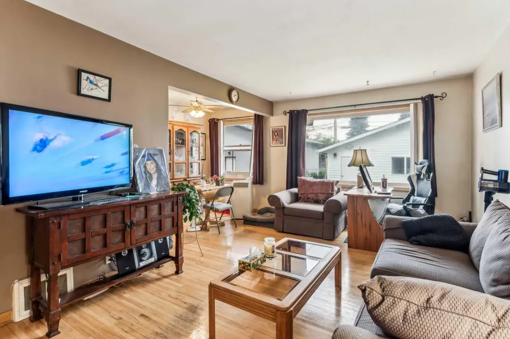 2029 Mountview Crescent NE Calgary AB T2E 5N4