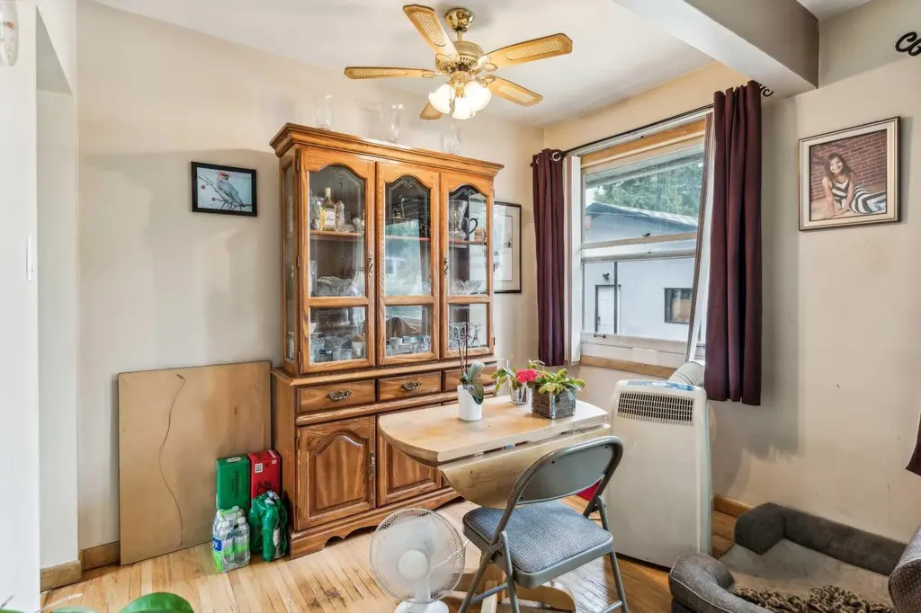 2029 Mountview Crescent NE Calgary AB T2E 5N4