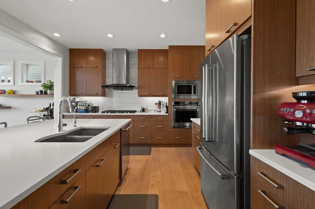 52 Evansfield Manor NW Calgary AB T3P 1J9