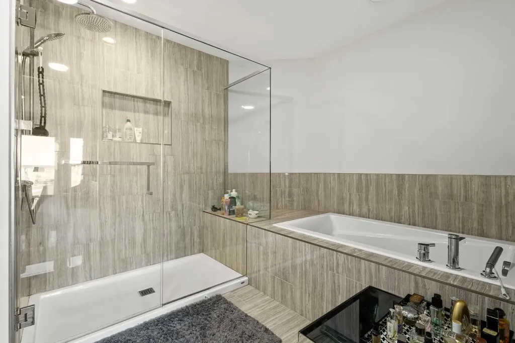 52 Evansfield Manor NW Calgary AB T3P 1J9