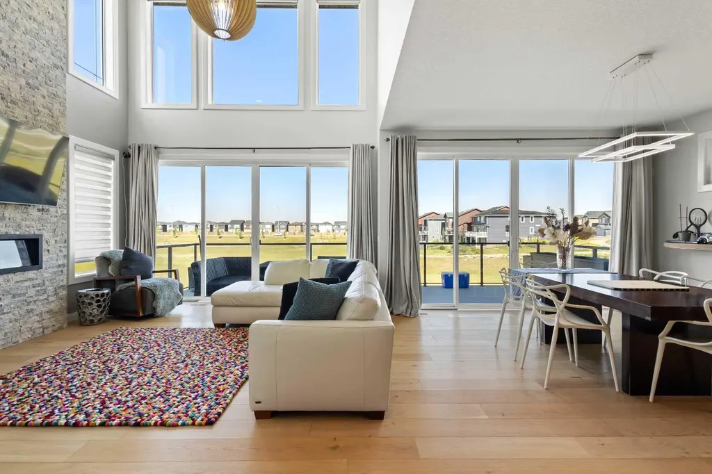 52 Evansfield Manor NW Calgary AB T3P 1J9