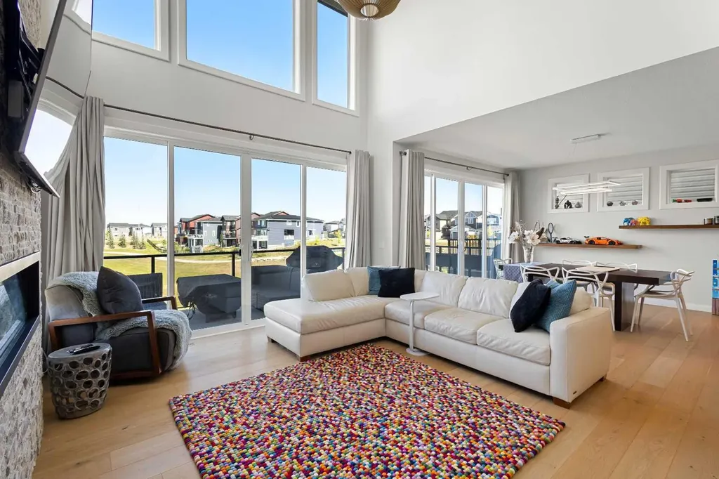 52 Evansfield Manor NW Calgary AB T3P 1J9