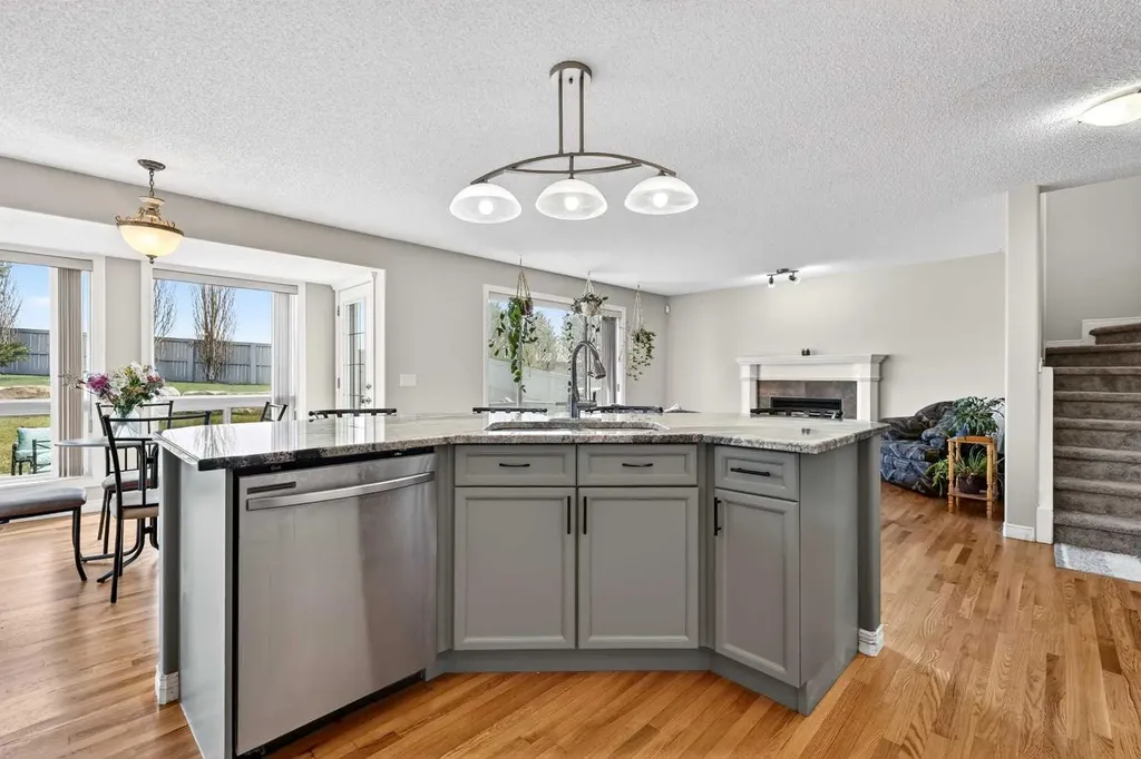 99 Evansmeade Crescent NW Calgary AB T3P 1B9