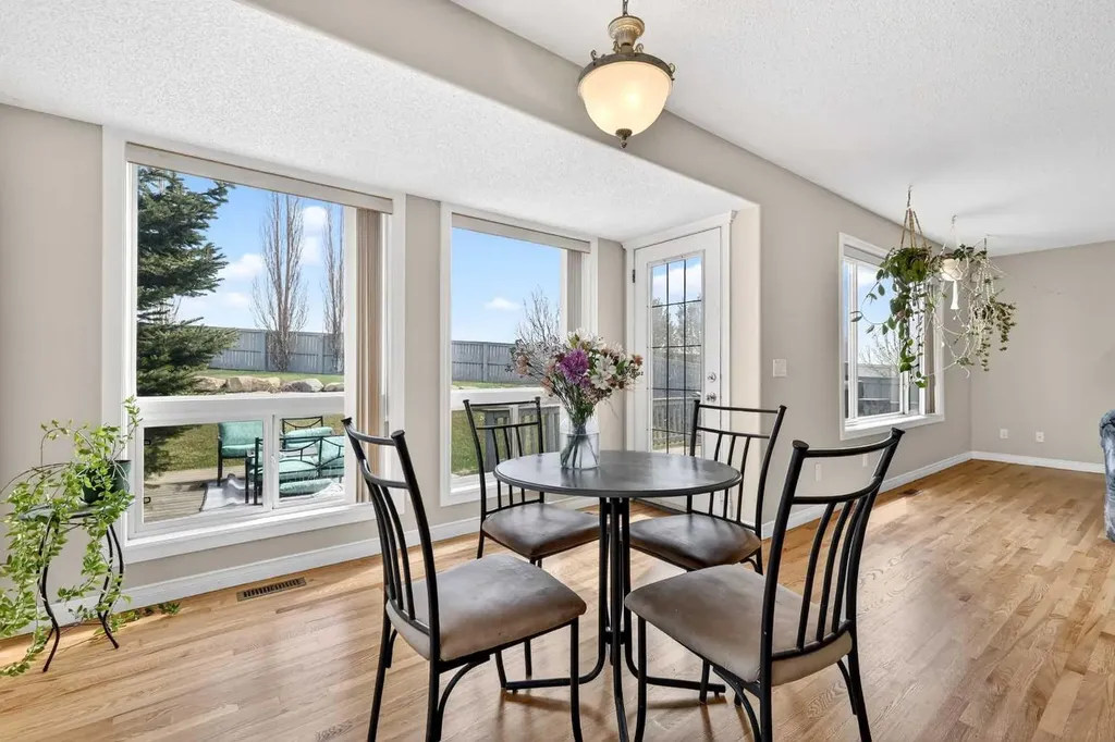 99 Evansmeade Crescent NW Calgary AB T3P 1B9