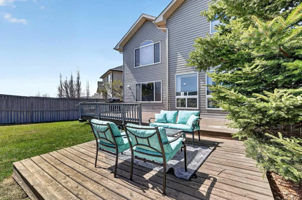 99 Evansmeade Crescent NW Calgary AB T3P 1B9