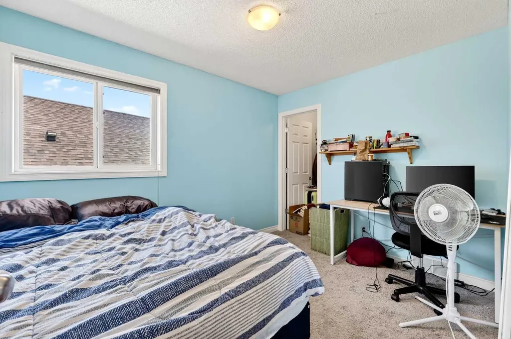 99 Evansmeade Crescent NW Calgary AB T3P 1B9