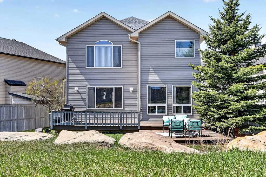 99 Evansmeade Crescent NW Calgary AB T3P 1B9