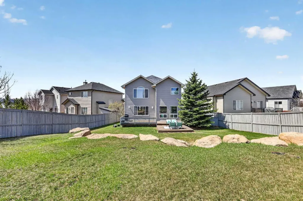 99 Evansmeade Crescent NW Calgary AB T3P 1B9