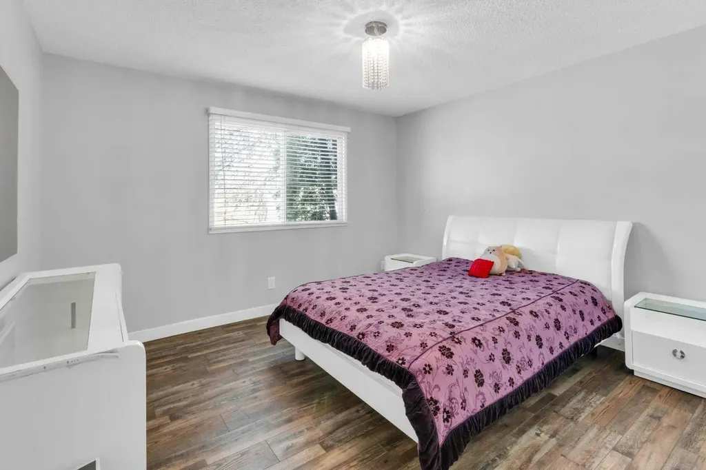549 Rundleville Place NE Calgary AB T1Y2T5