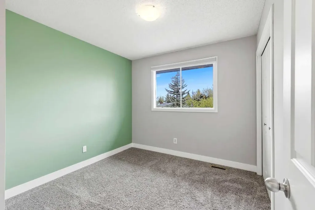 1240 Meadowbrook Drive SE Airdrie AB T4A 1W5