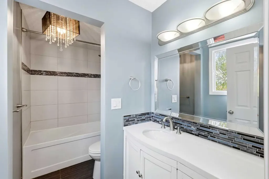 1240 Meadowbrook Drive SE Airdrie AB T4A 1W5