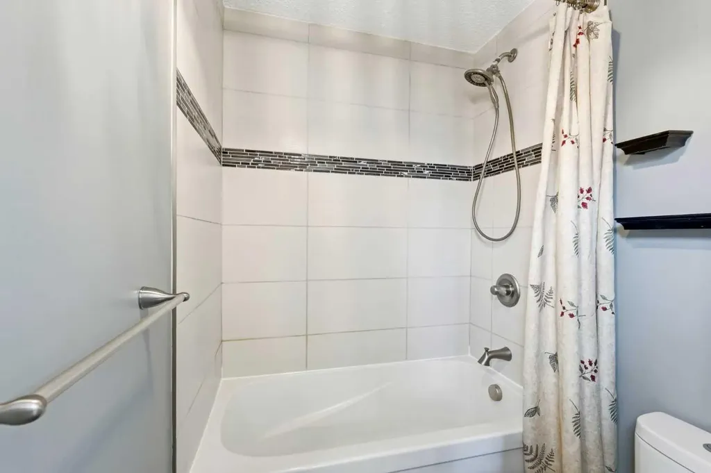 1240 Meadowbrook Drive SE Airdrie AB T4A 1W5