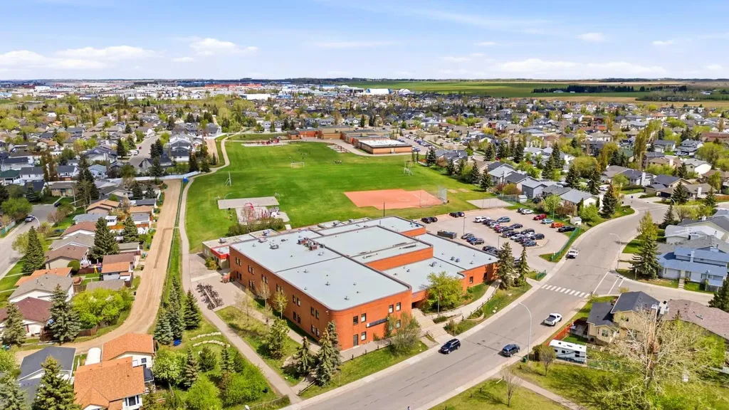 1240 Meadowbrook Drive SE Airdrie AB T4A 1W5