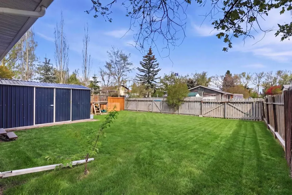 1240 Meadowbrook Drive SE Airdrie AB T4A 1W5