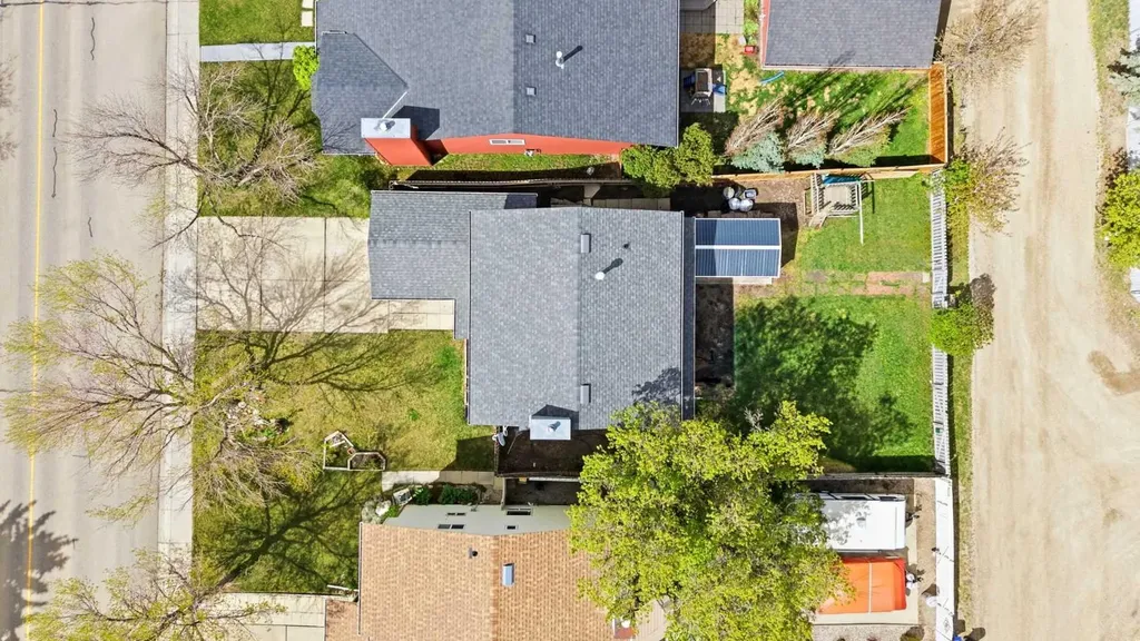 1240 Meadowbrook Drive SE Airdrie AB T4A 1W5