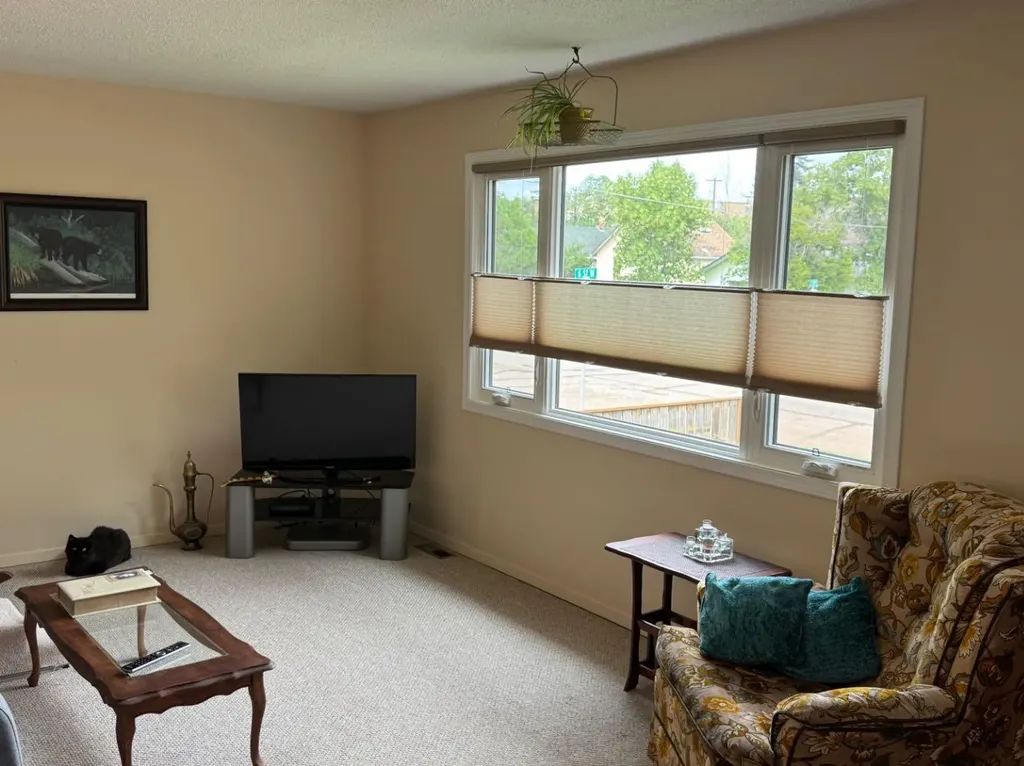 599 3 Avenue W Drumheller AB T0J0Y3