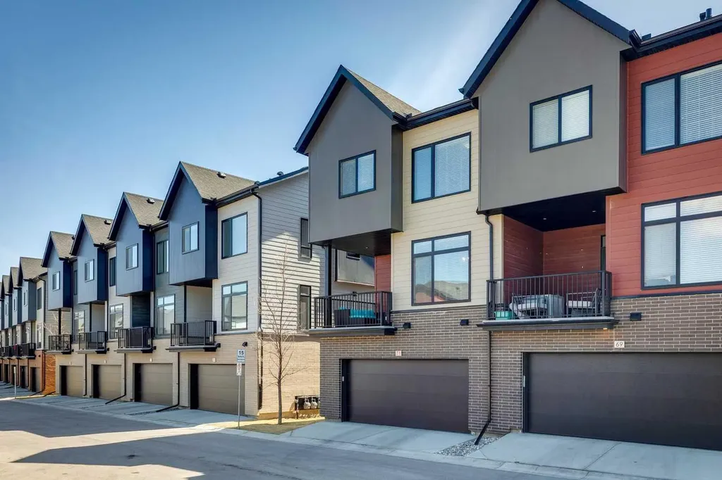 71 Sage Meadows Circle NW Calgary AB T3P1K3
