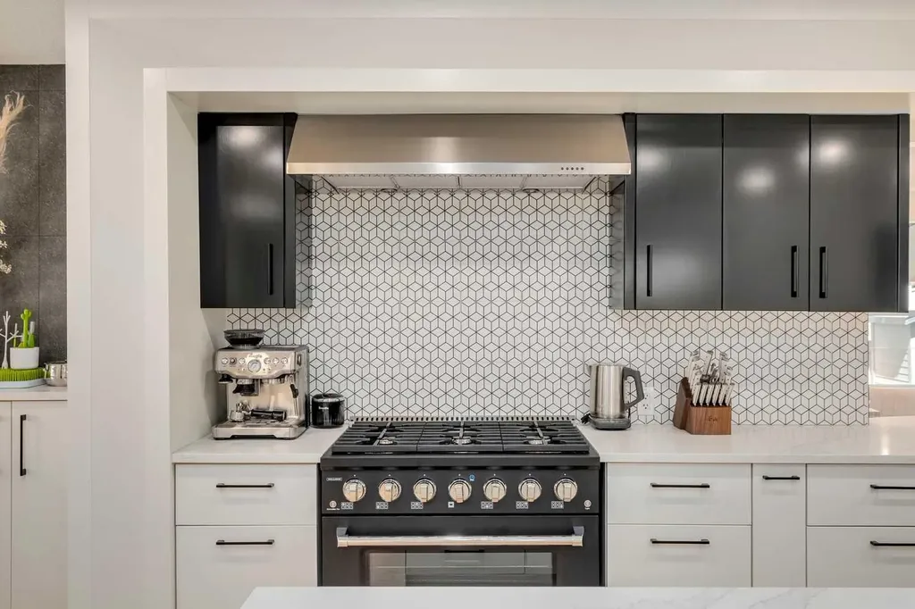 1206 Varsity Estates Road NW Calgary AB T3B2X2