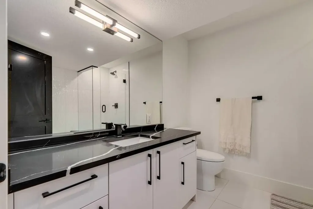 1206 Varsity Estates Road NW Calgary AB T3B2X2