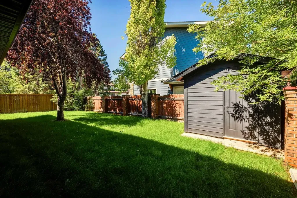 1206 Varsity Estates Road NW Calgary AB T3B2X2