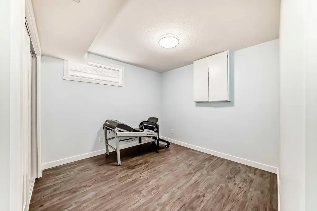 11323 Coventry Boulevard NE Calgary AB t3k 4a4