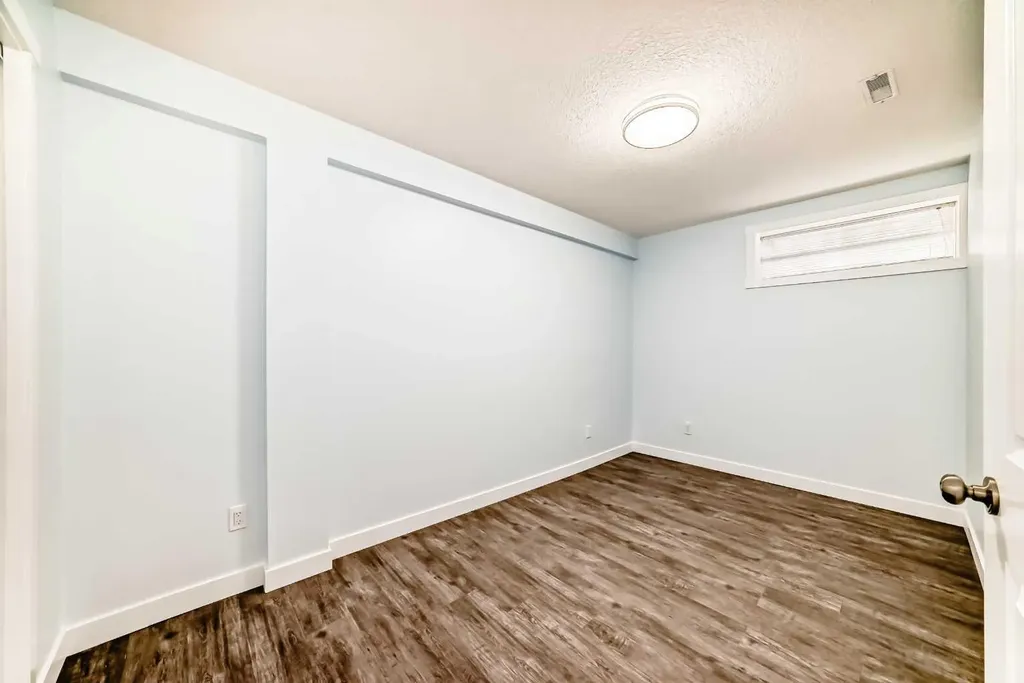 11323 Coventry Boulevard NE Calgary AB t3k 4a4