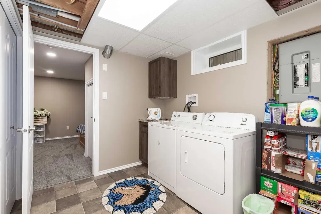 1414 25 Avenue N Lethbridge AB T1H 4N7