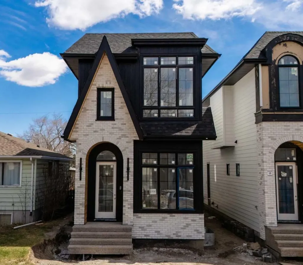 2708 18 Street NW Calgary AB T2M 3T8