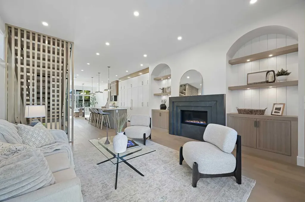 2708 18 Street NW Calgary AB T2M 3T8