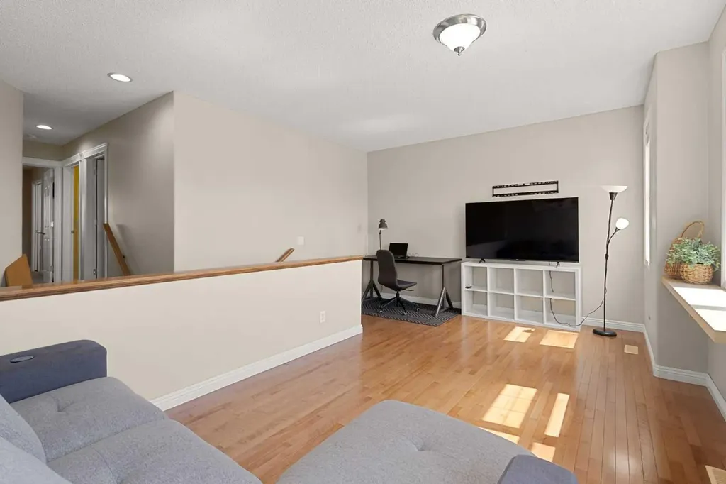 92 Covehaven Terrace NE Calgary AB T3K0B2