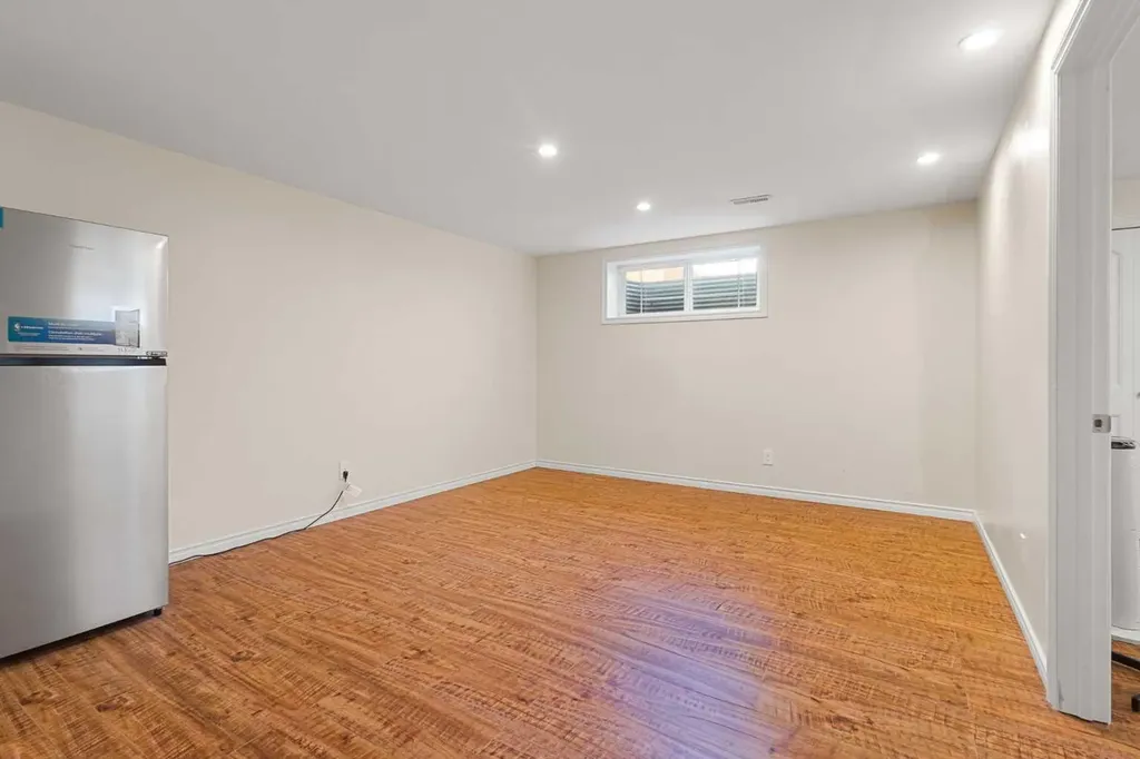 92 Covehaven Terrace NE Calgary AB T3K0B2