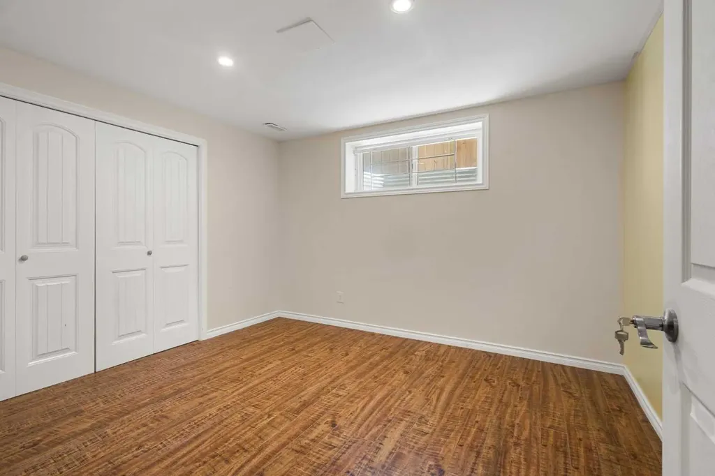 92 Covehaven Terrace NE Calgary AB T3K0B2