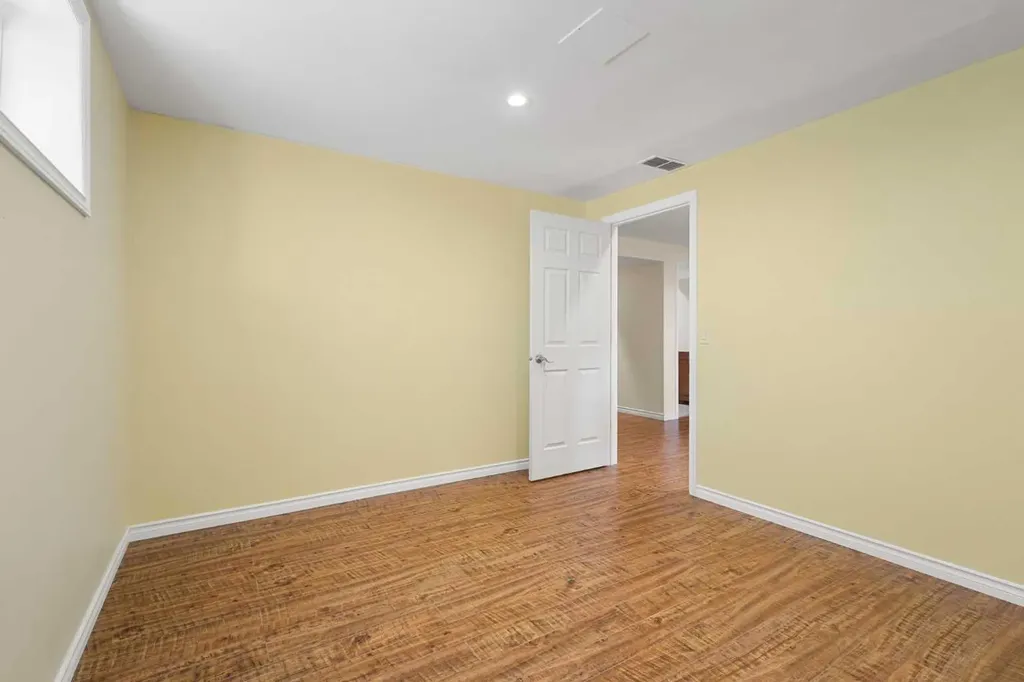 92 Covehaven Terrace NE Calgary AB T3K0B2