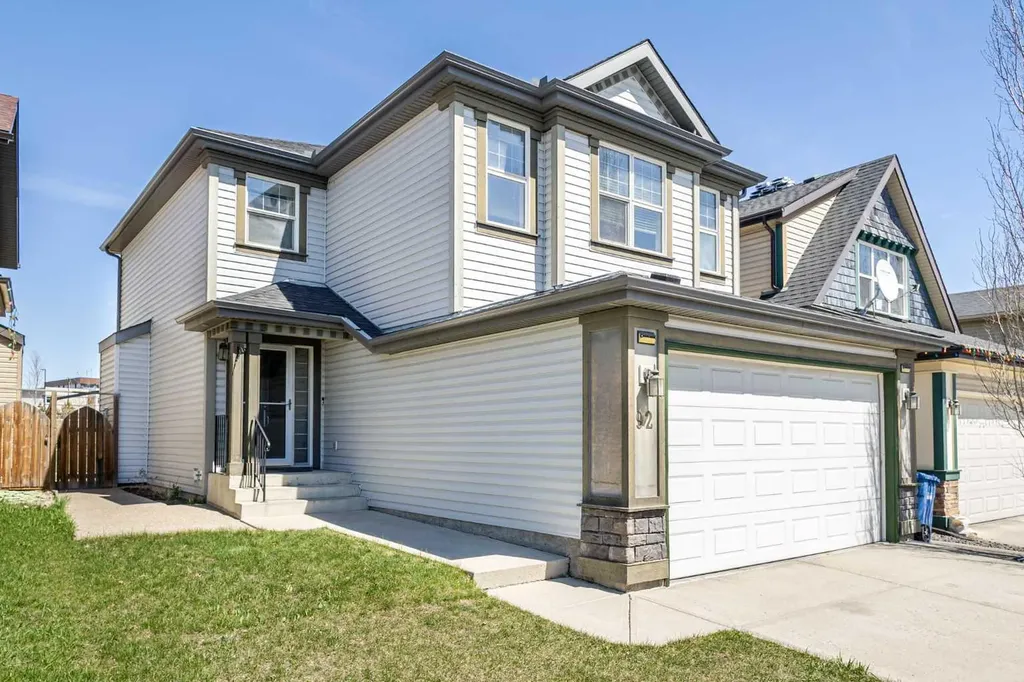 92 Covehaven Terrace NE Calgary AB T3K0B2