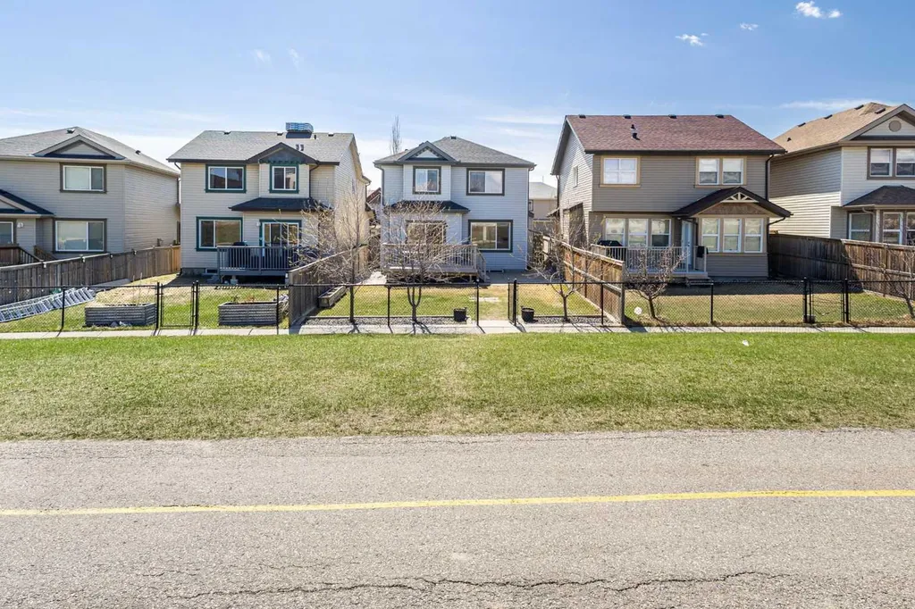 92 Covehaven Terrace NE Calgary AB T3K0B2