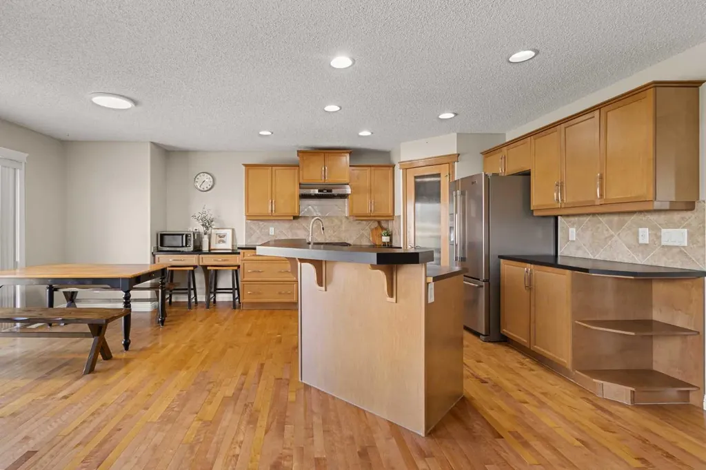 92 Covehaven Terrace NE Calgary AB T3K0B2