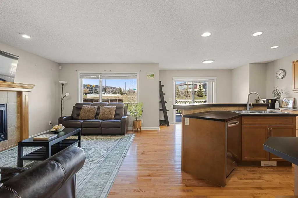 92 Covehaven Terrace NE Calgary AB T3K0B2