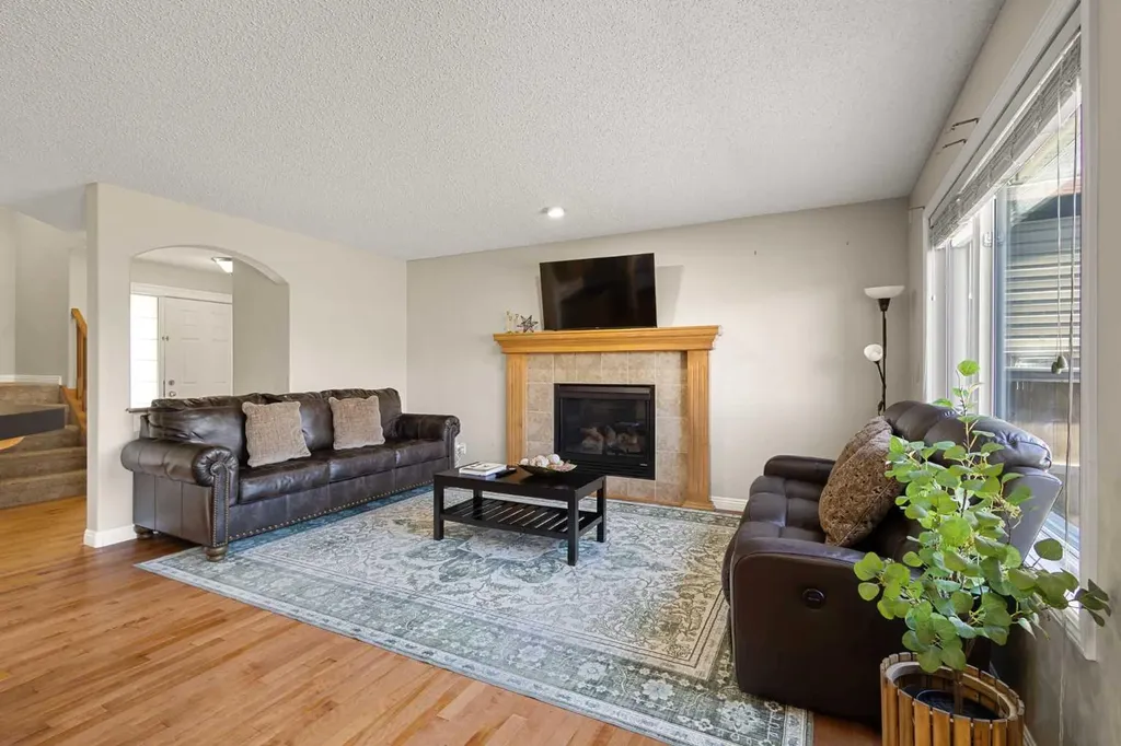 92 Covehaven Terrace NE Calgary AB T3K0B2