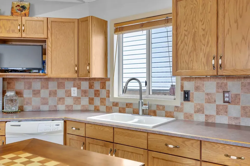 189 Applemead Close SE Calgary AB T2A 7S6