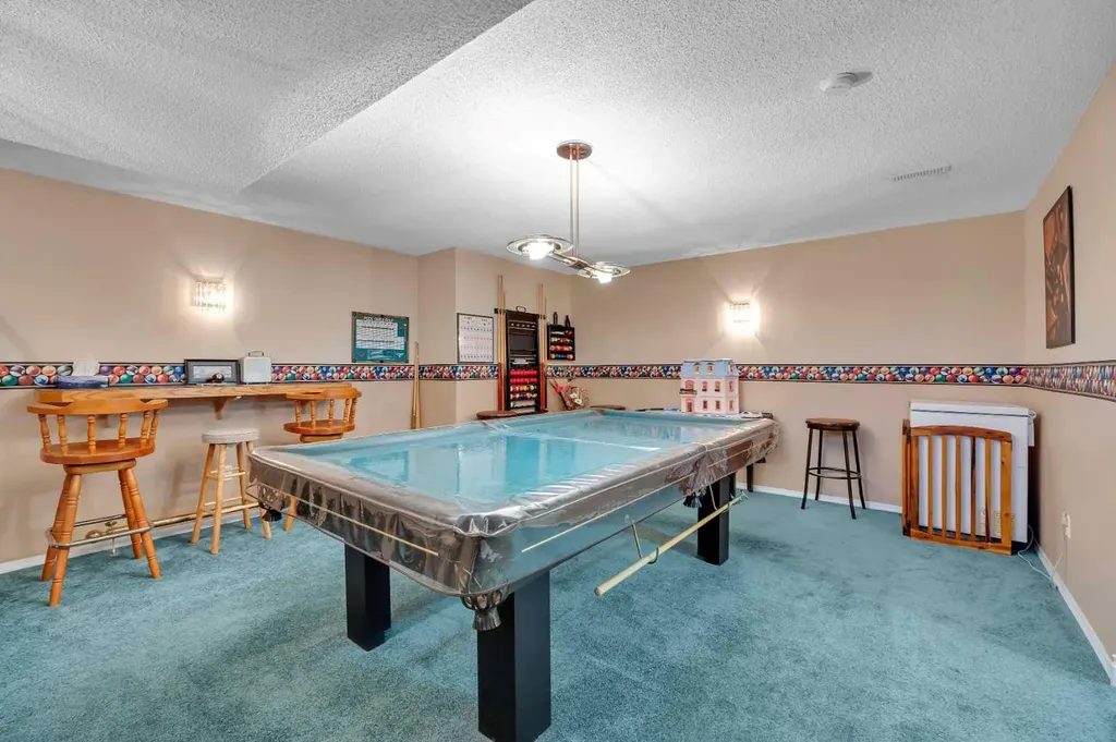 189 Applemead Close SE Calgary AB T2A 7S6