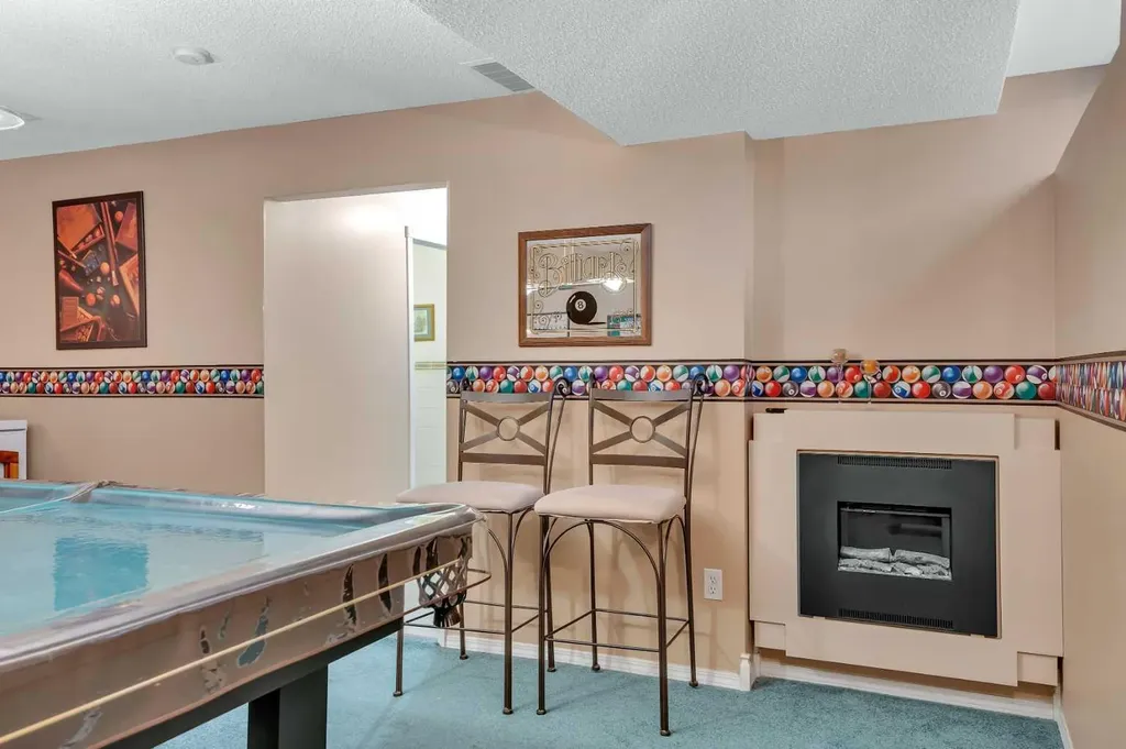 189 Applemead Close SE Calgary AB T2A 7S6