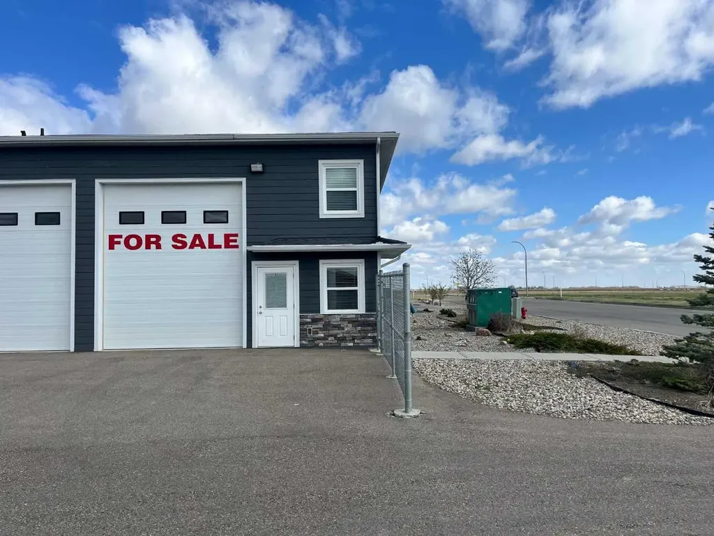 3954 30 Street N Lethbridge AB T1H 6Z4