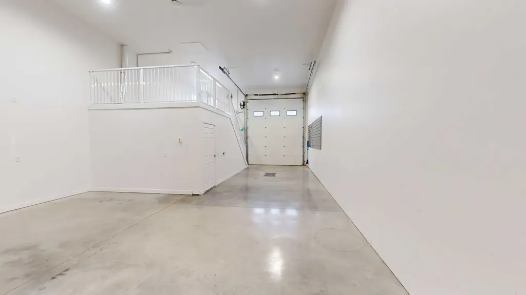 3954 30 Street N Lethbridge AB T1H 6Z4