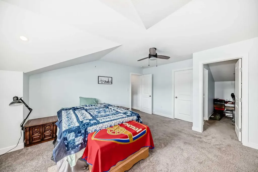 207 Milnes Street Nobleford Street Nobleford AB T0L1S0