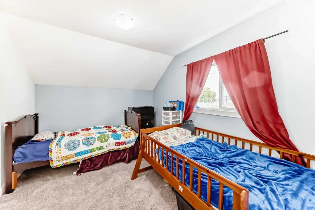 207 Milnes Street Nobleford Street Nobleford AB T0L1S0