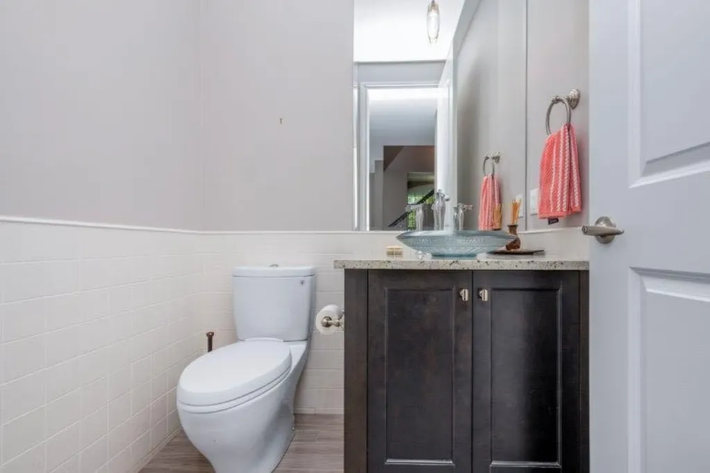 1 Murmansk Way SW Calgary AB T3E 7A8