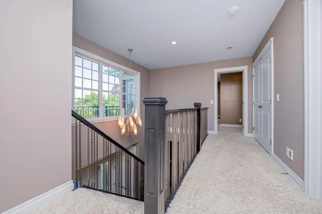1 Murmansk Way SW Calgary AB T3E 7A8